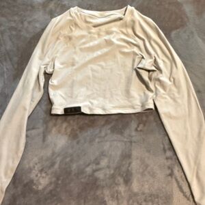 Alphalete crop top long sleeve